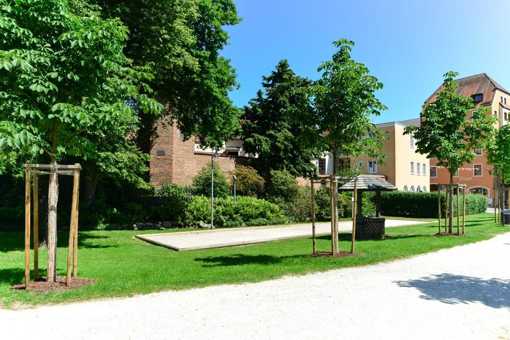Boardinghouse Pfarrkirchen Hotel ภายนอก รูปภาพ