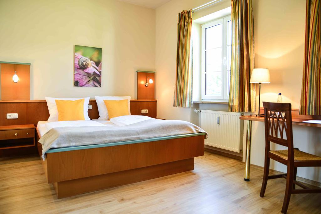 Boardinghouse Pfarrkirchen Hotel ห้อง รูปภาพ