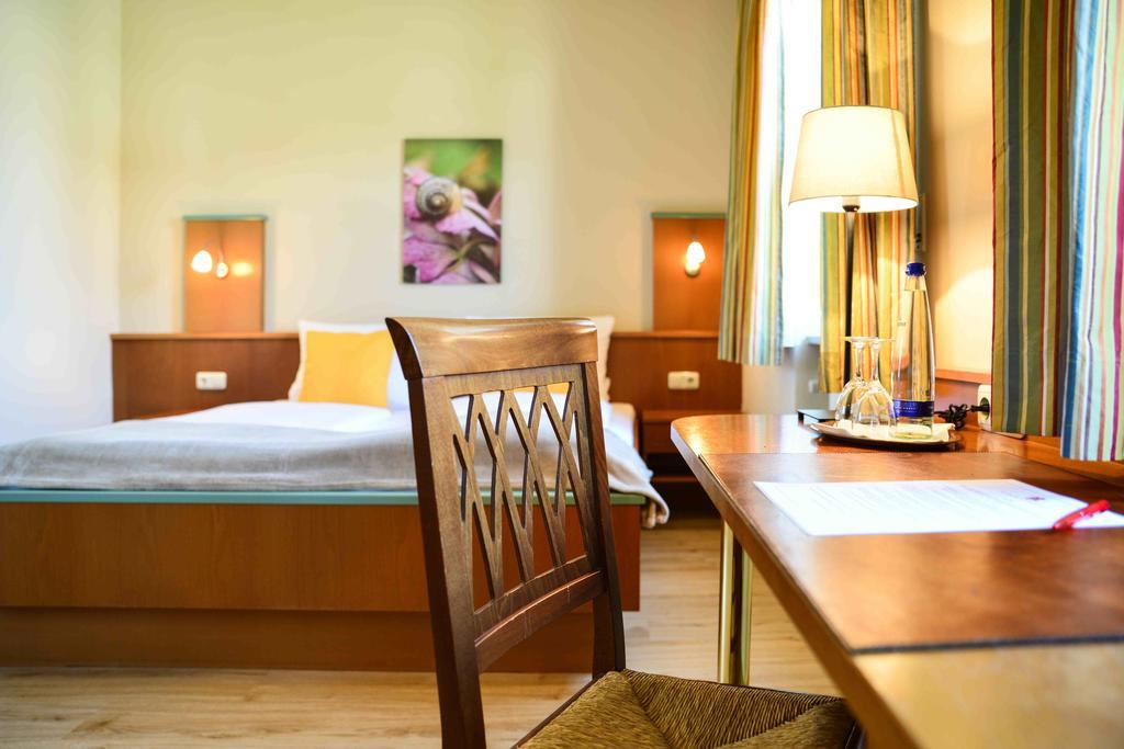 Boardinghouse Pfarrkirchen Hotel ห้อง รูปภาพ