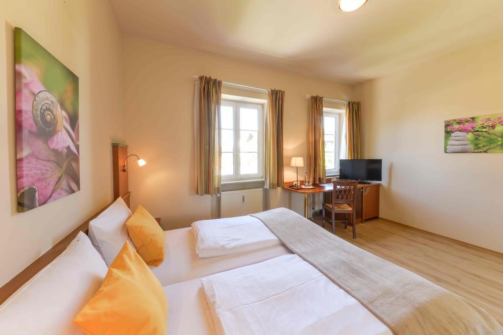 Boardinghouse Pfarrkirchen Hotel ห้อง รูปภาพ